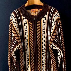 “Prestige” heavy sweater with vibrant tribal print